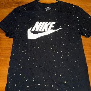 Nike Star shirt - lights up with flash